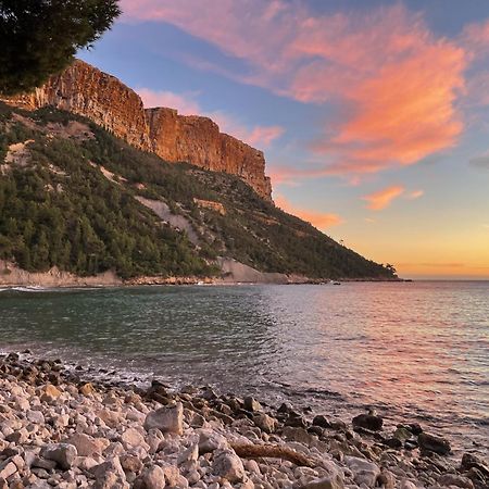 Un Balcon, Au Coeur Du Village Cassis Bagian luar foto