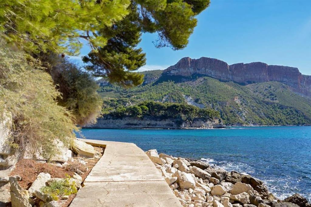 Un Balcon, Au Coeur Du Village Cassis Bagian luar foto